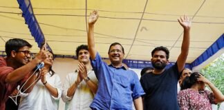 Arvind Kejriwal Met Sonam Wangchuk: सोनम वांगचुक शिक्षा में कोई क्रांति न ला दें, इसी डर से प्रधानमंत्री उन्हें शिक्षा मंत्री नहीं बनाएंगे- केजरीवाल