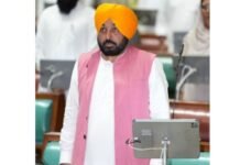 मुख्यमंत्री भगवंत मान के नेतृत्व में पंजाब विधानसभा ने दिवंगत आत्माओं को श्रद्धांजलि अर्पित की