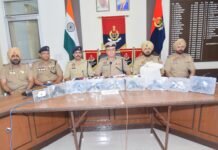 अमृतसर में एक नाबालिग सहित पांच व्यक्ति गिरफ्तार; नौ पिस्तौल, 6 किलो हेरोइन बरामद