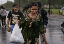 Weather Update: दिल्ली में भारी बारिश के लिए रेड अलर्ट जारी, UP, MP और अन्य राज्यों के लिए ऑरेंज वॉर्निंग