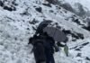 उत्तराखंड में बर्फबारी से 136 पर्वतारोही फंसे, रेस्क्यू ऑपरेशन जारी; अब तक 85 को निकाला गया, लैंडस्लाइड से 86 सड़कें बंद