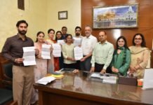डॉ. बलबीर सिंह ने छह नवनियुक्त खाद्य सुरक्षा अधिकारियों को सौंपे नियुक्ति पत्र