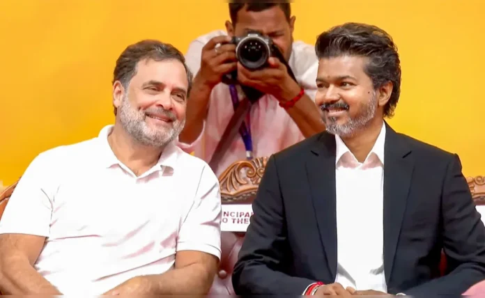 t7jcpabc_vijay-and-rahul-gandhi_625x300_10_May_26