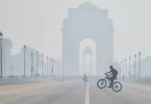Delhi AQI Today: राजधानी में हवा की गुणवत्ता 237 के साथ खराब श्रेणी में, बारिश से मिल सकती है राहत