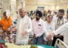 गांव अलीशेर हादसे में घायल मनरेगा कर्मियों का कैबिनेट मंत्री बरिंदर कुमार गोयल और डॉ. बलबीर सिंह ने राजिंदरा अस्पताल में जाना हाल-चाल