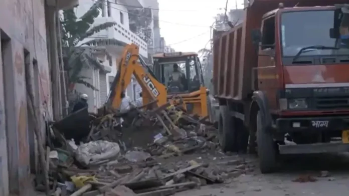 delhi-harsh-vihar-building-collapse-1792981921