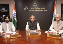 SC ने SIR से जुड़ी याचिका पर ज्ञानेश कुमार और चुनाव आयोग को किया जारी नोटिस, जंतर-मंतर को प्रदर्शन सूची से हटाने पर केंद्र से मांगा जवाब