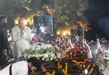 पुणे में देर रात क्यों हुआ नाना पाटेकर का अंतिम संस्कार, फैंस ने किया सवाल तो बेटे मल्हार ने बताई वजह