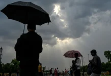 Weather Alert: बिहार, झारखंड, पूर्वी यूपी और पश्चिम बंगाल समेत कई राज्यों में बारिश और आंधी-तूफान की संभावना, 7 से 10 अक्टूबर के बीच अलर्ट जारी